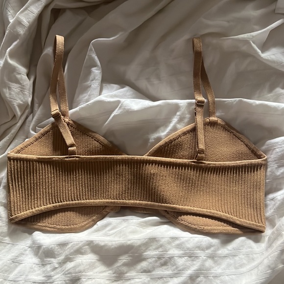 Babaton sculpt knit bra top - Picture 2 of 4